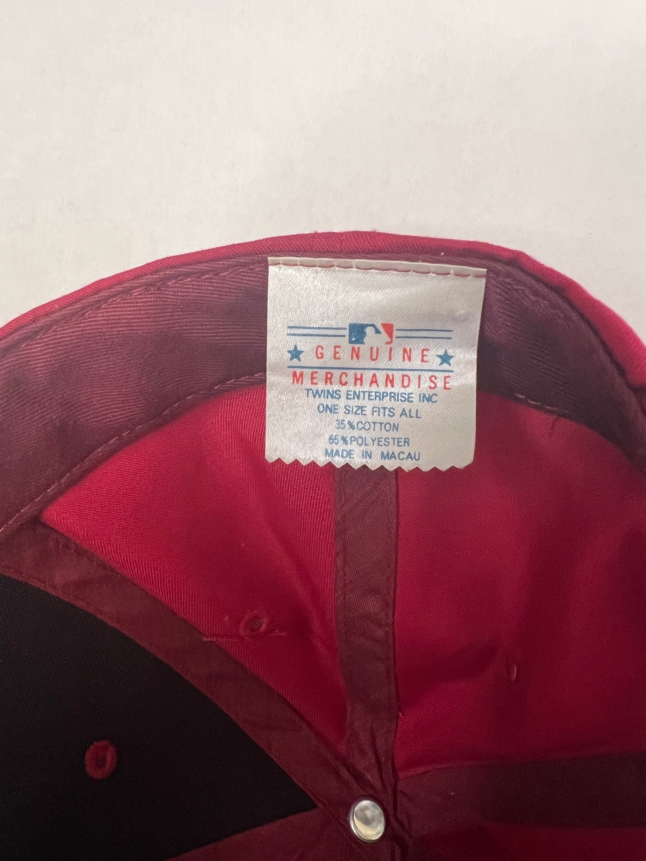 Houston Astros burgundy baseball cap snapback from Twins Enterprise, featuring adjustable snapback design and stylish color.