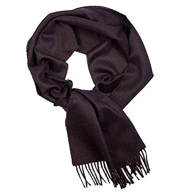 Luxurious black scarf made from 100% super baby alpaca wool, showcasing its soft texture and elegant design.