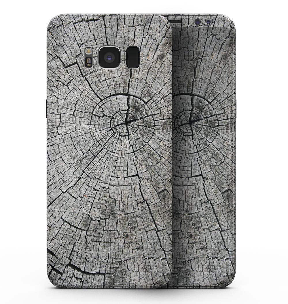 Aged Cracked Tree Stump Core skin for Samsung Galaxy S8, showcasing a unique wood texture design that adds style and protection.