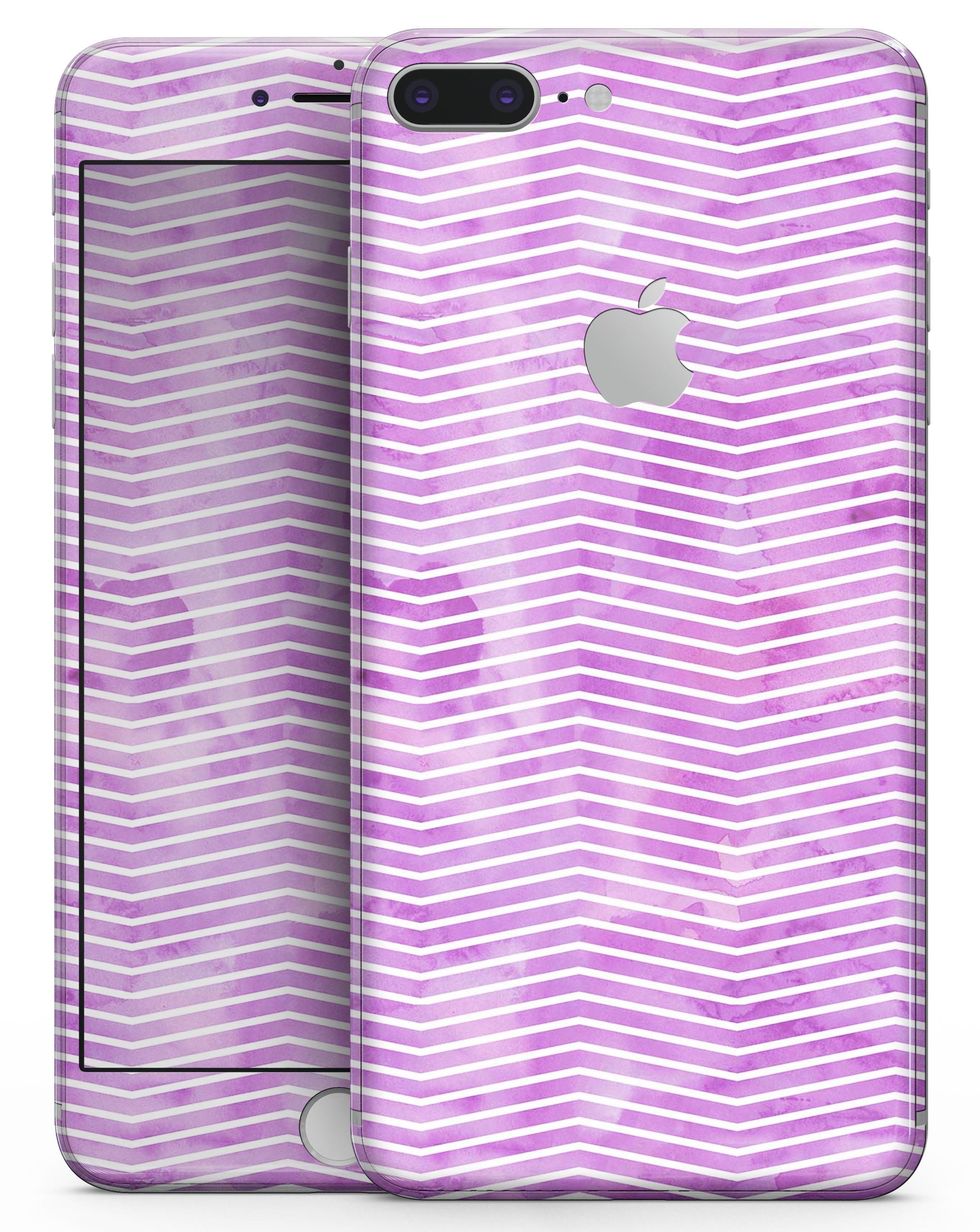 Clouded Purple Grunge Over White Chevron Skin-Kit for iPhone 8, showcasing vibrant colors and modern design.
