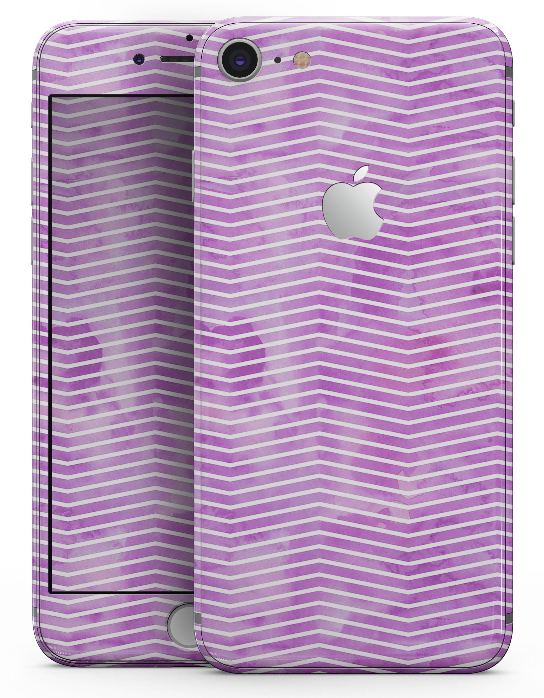 Clouded Purple Grunge Over White Chevron Skin-Kit for iPhone 8, showcasing vibrant colors and modern design.