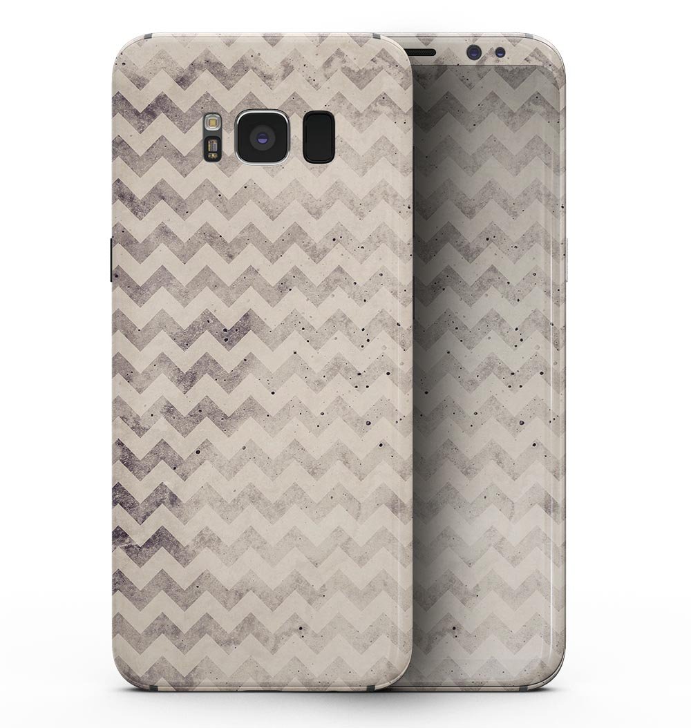 Faded black and white chevron pattern skin for Samsung Galaxy S8, showcasing stylish design and precise fit.