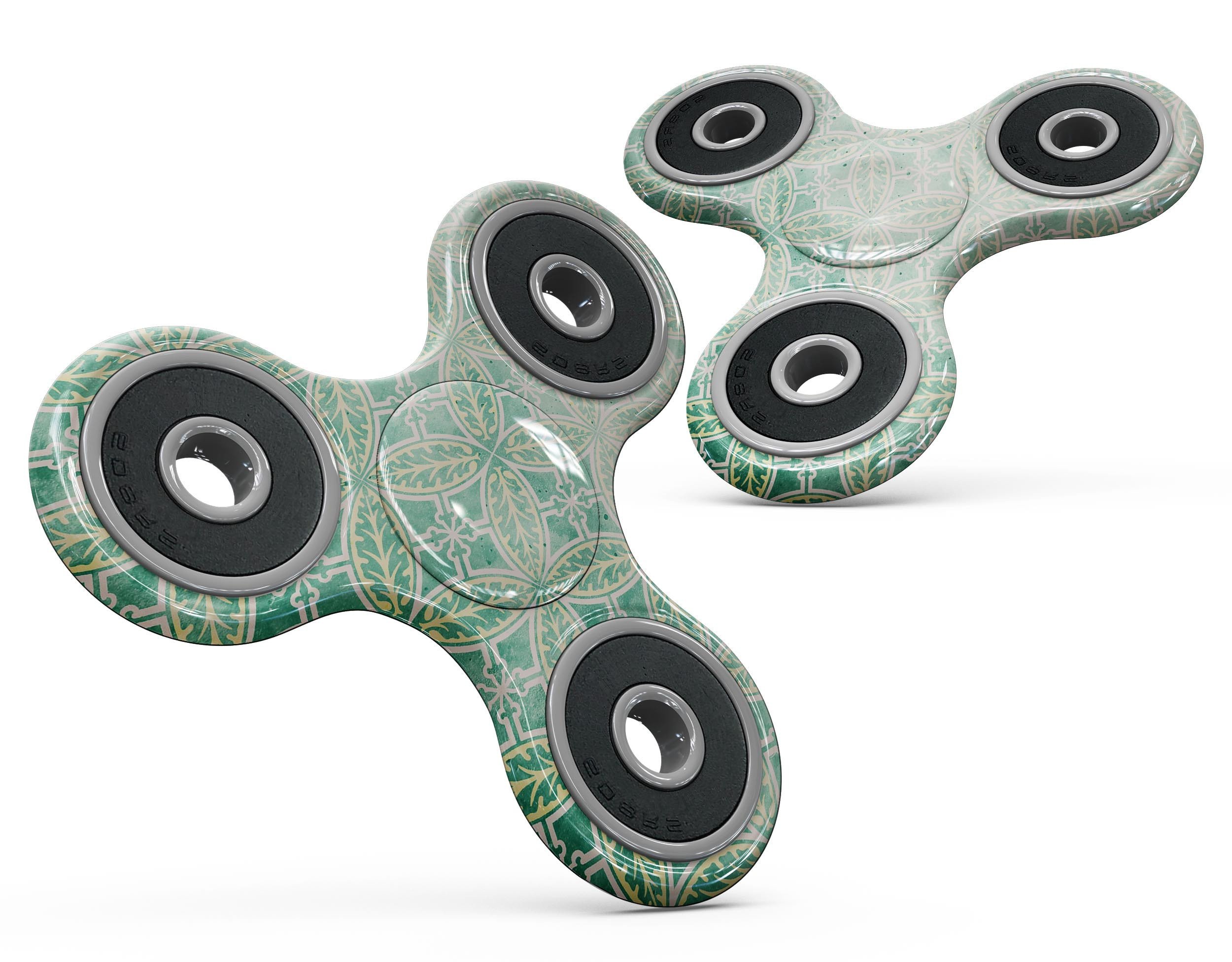 Faded blue and green overlapping circles design on a fidget spinner skin, showcasing vibrant colors and a sleek finish.