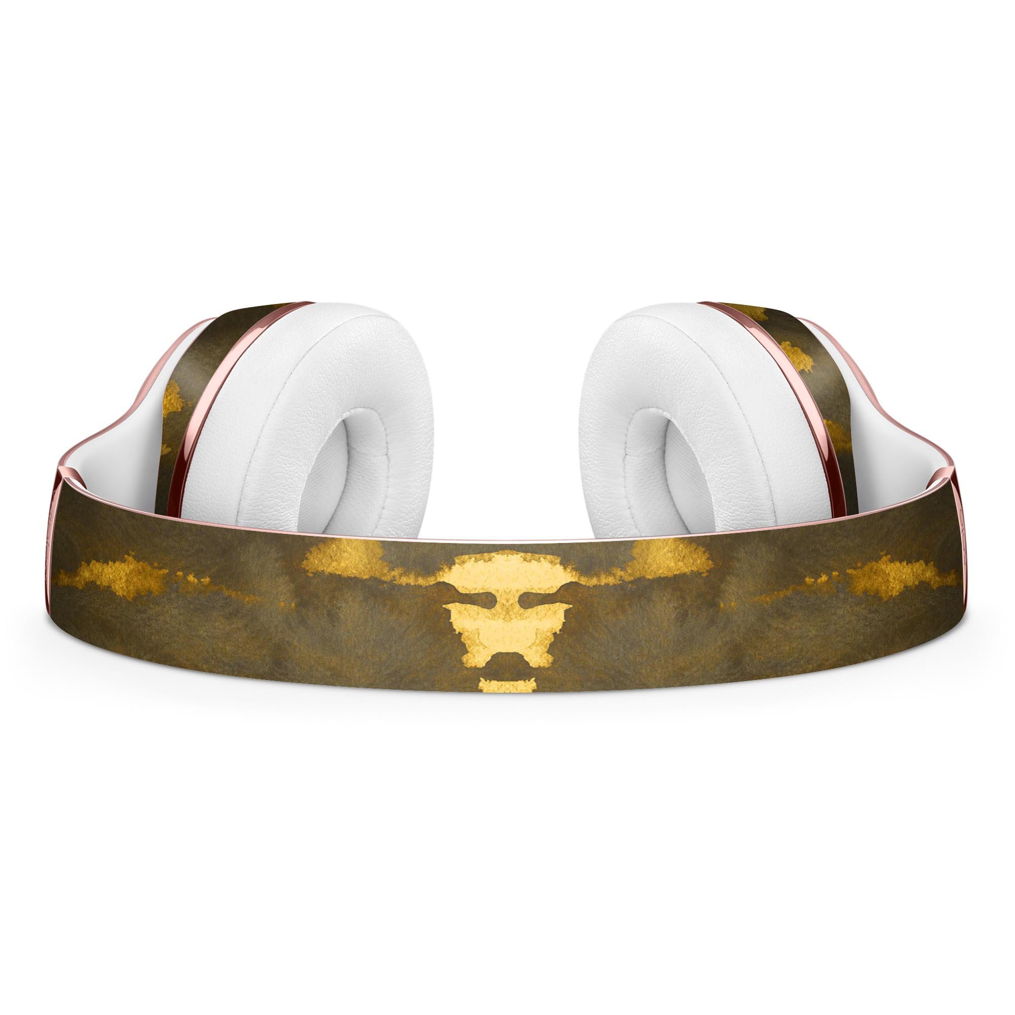 Golden Giraffe Pattern V2 Full-Body Skin Kit for Beats by Dre Solo 3 Wireless Headphones, showcasing a stylish giraffe print design.