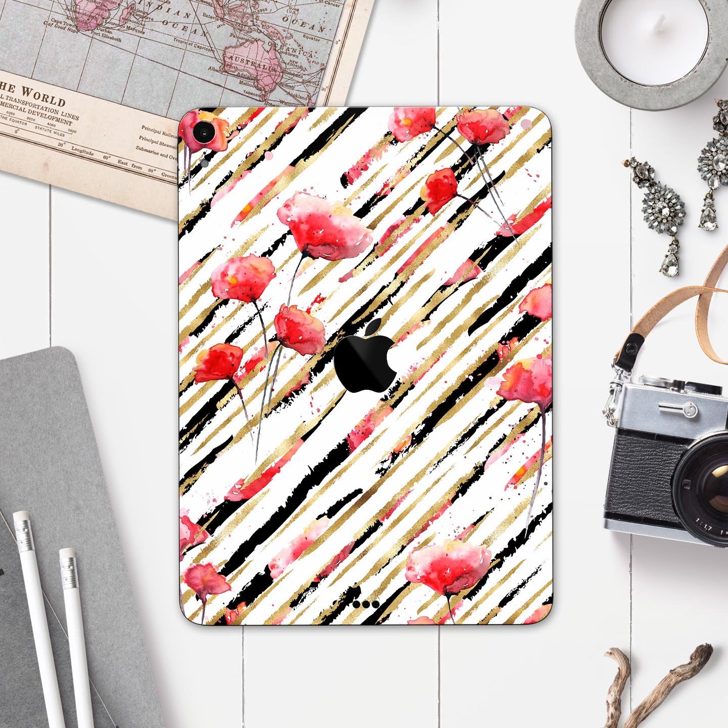 Karamfila Watercolo Poppies V12 full-body skin decal for Apple devices, showcasing vibrant poppy design and premium 3M material.