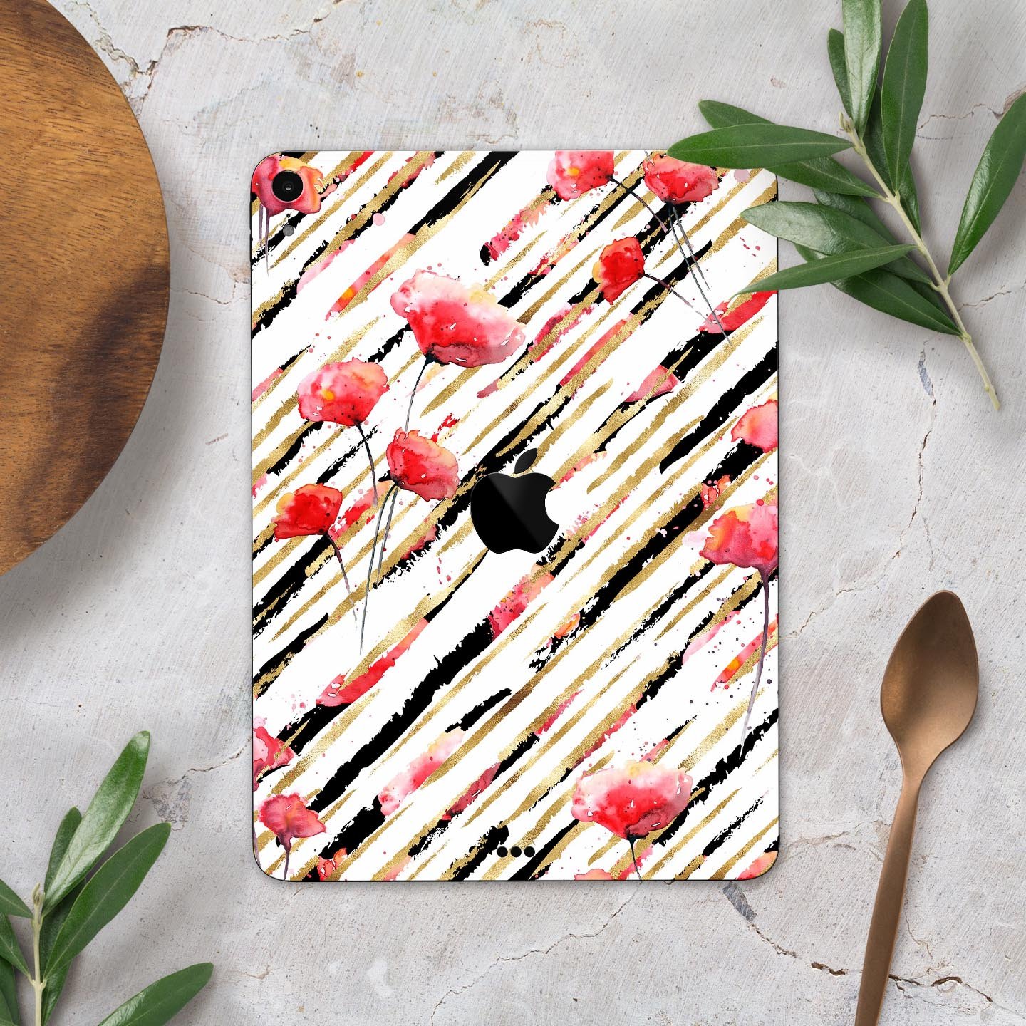 Karamfila Watercolo Poppies V12 full-body skin decal for Apple devices, showcasing vibrant poppy design and premium 3M material.