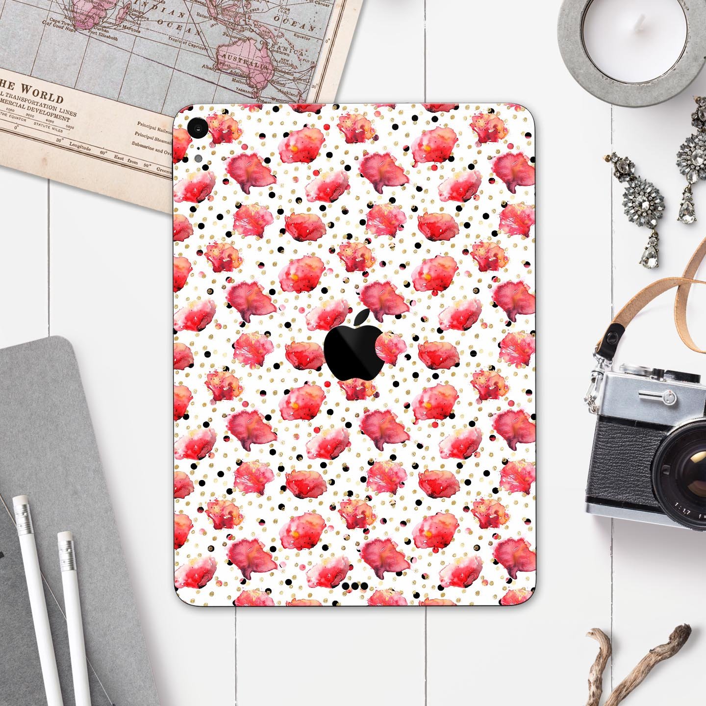 Karamfila Watercolo Poppies V3 full body skin decal for Apple devices, featuring vibrant poppy design and premium 3M materials.
