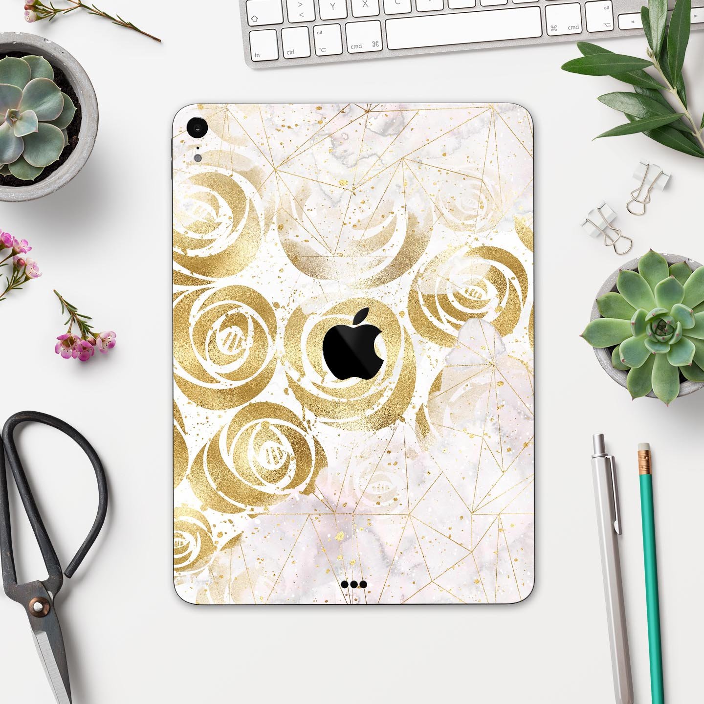 Karamfila Watercolor & Gold V14 skin decal for Apple devices, showcasing vibrant colors and a sleek design.