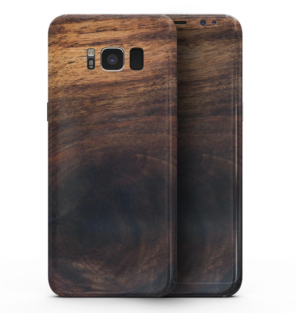 Knotted Rich Wood Plank skin applied to Samsung Galaxy S8, showcasing its stylish design and premium finish.