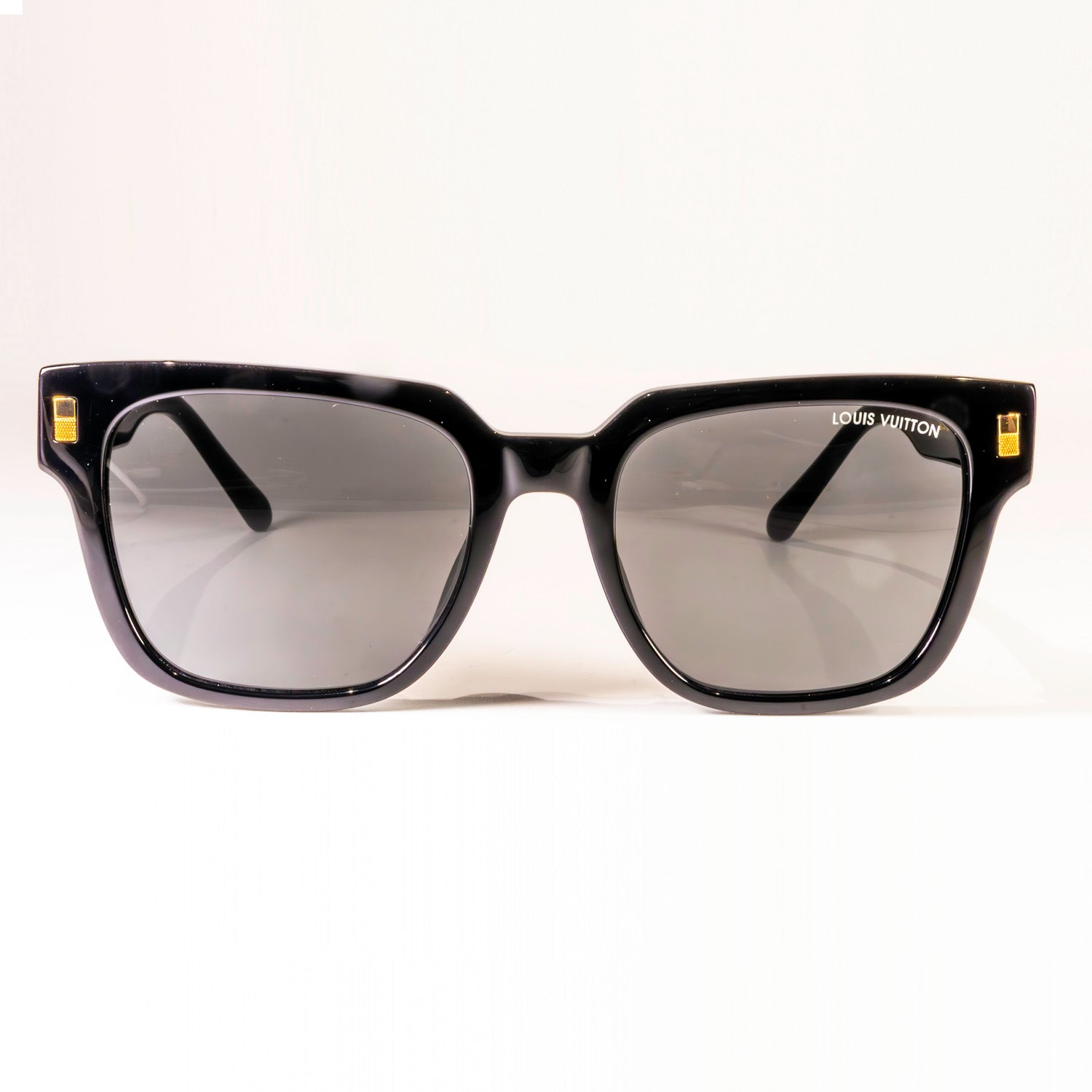 Stylish LV Escape Square Z1496E Sunglasses featuring bold black acetate frame and signature Damier pattern.