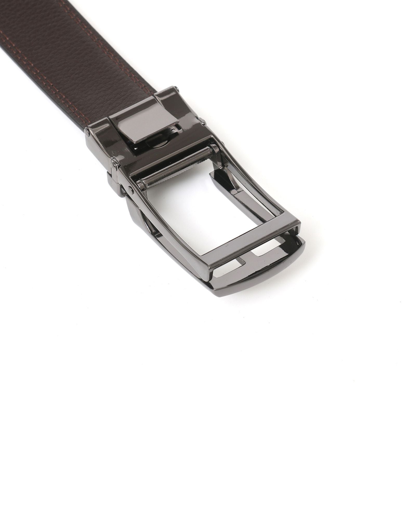 MAYFIELD No Hole Unisex Belt in Brown, showcasing its sleek design and vegan leather material.