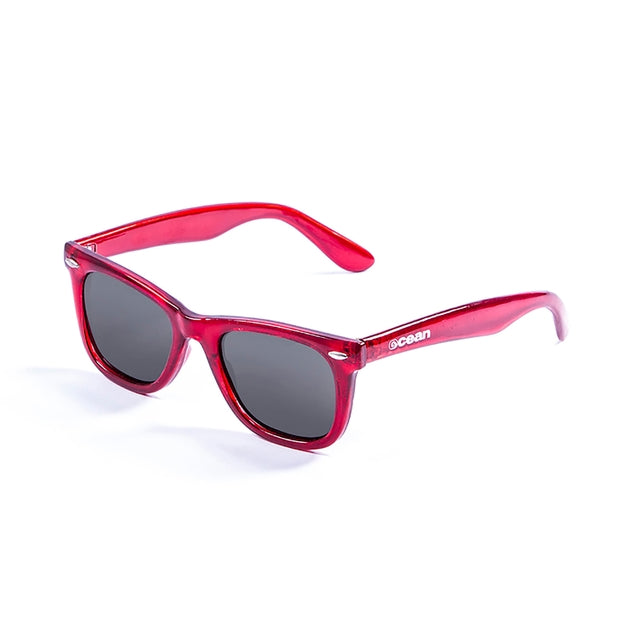 OCEAN GLASSES CAPE TOWN 17100.4 in vibrant red, featuring a full-rimmed rectangular frame, suitable for unisex wear.