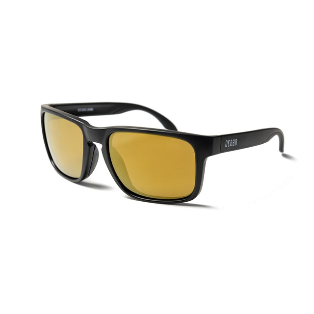 OCEAN GLASSES WAIMEA 77.4 sunglasses featuring a full-rimmed rectangular frame in black, made from durable TR90 material.