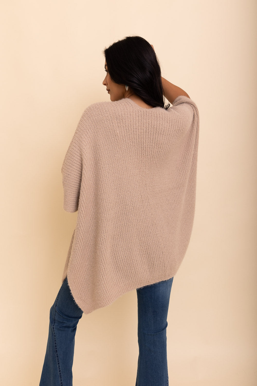 A cozy Relax & Chill Autumn Nights Boucle Cardigan in soft fabric, featuring two pockets and a stylish design, perfect for autumn wear.