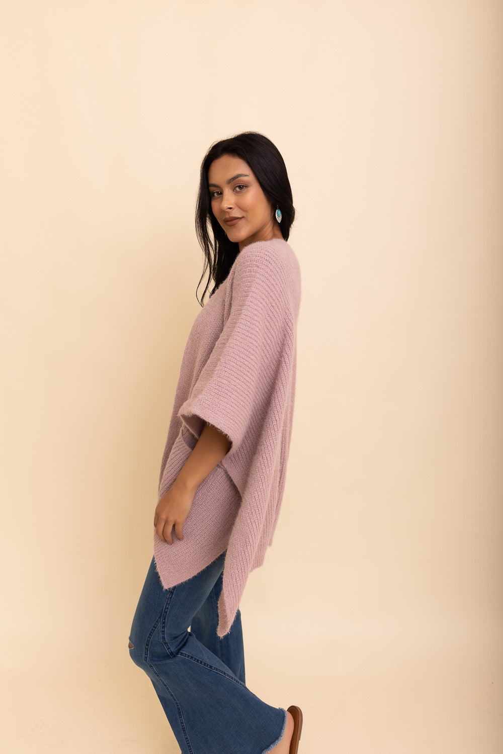A cozy Relax & Chill Autumn Nights Boucle Cardigan in soft fabric, featuring two pockets and a stylish design, perfect for autumn wear.