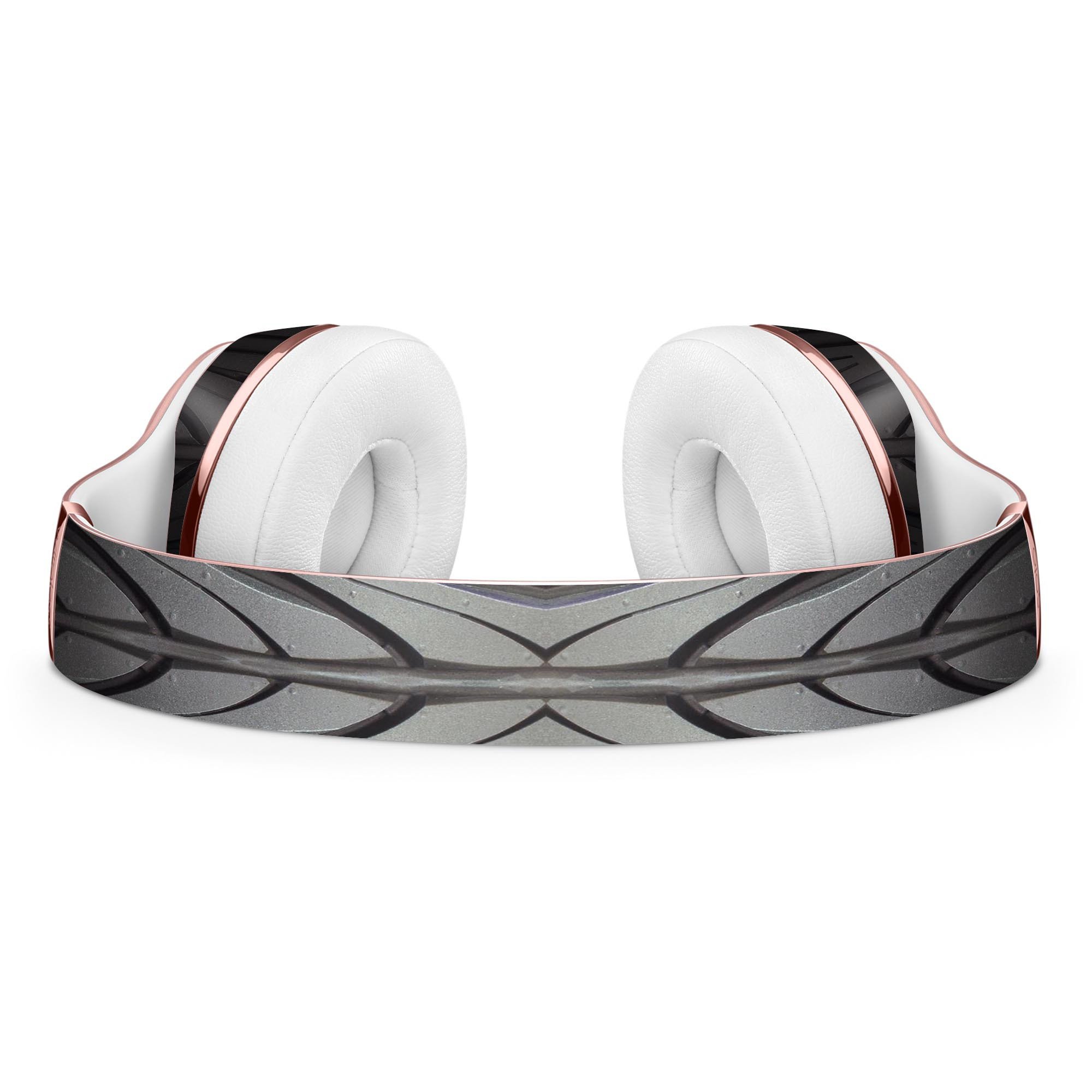 Shiny Black Tire Tread Full-Body Skin Kit for Beats by Dre Solo 3, showcasing a sleek design and premium vinyl material.