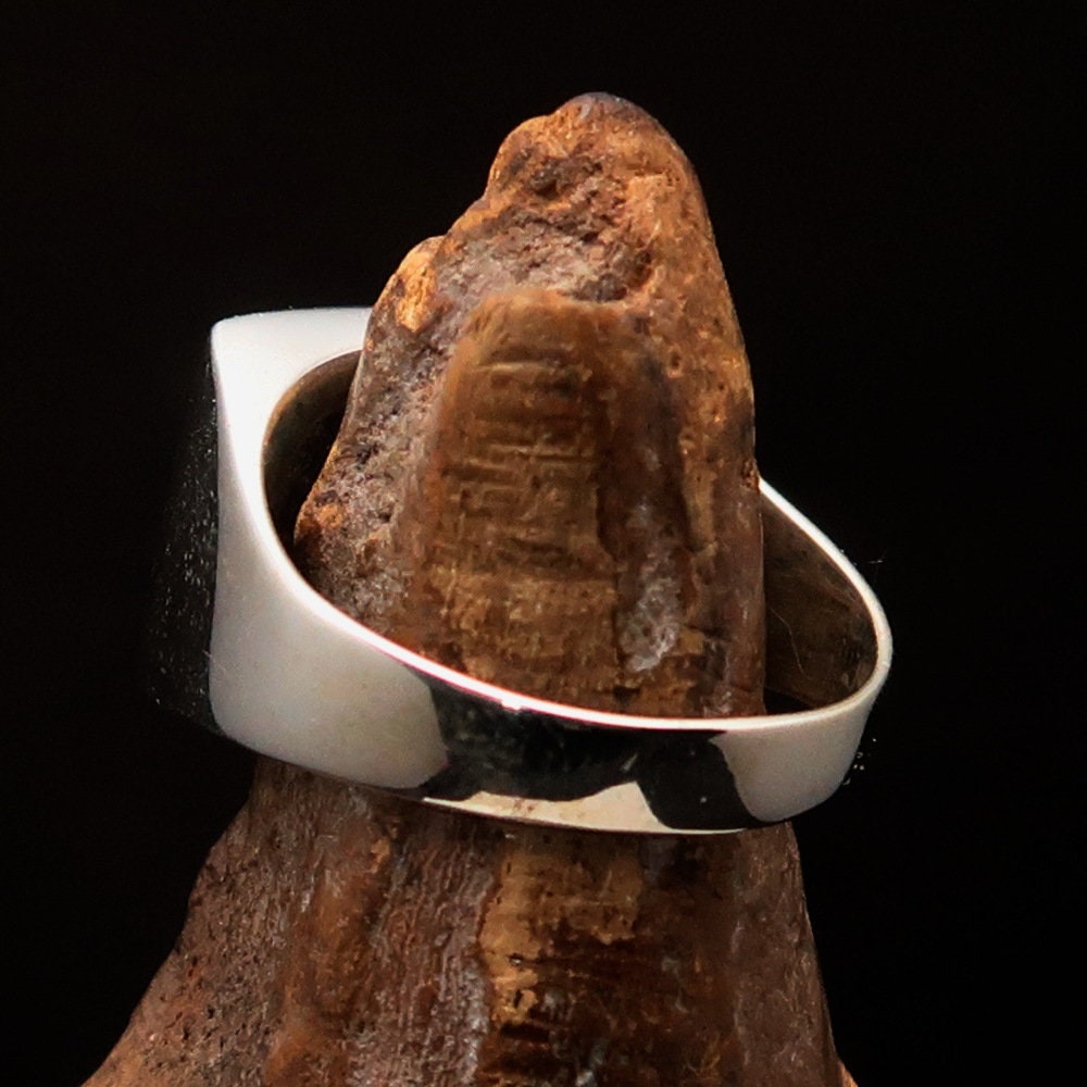 A square-shaped sterling silver ring featuring the vibrant Slovakian flag, polished to a mirror finish.