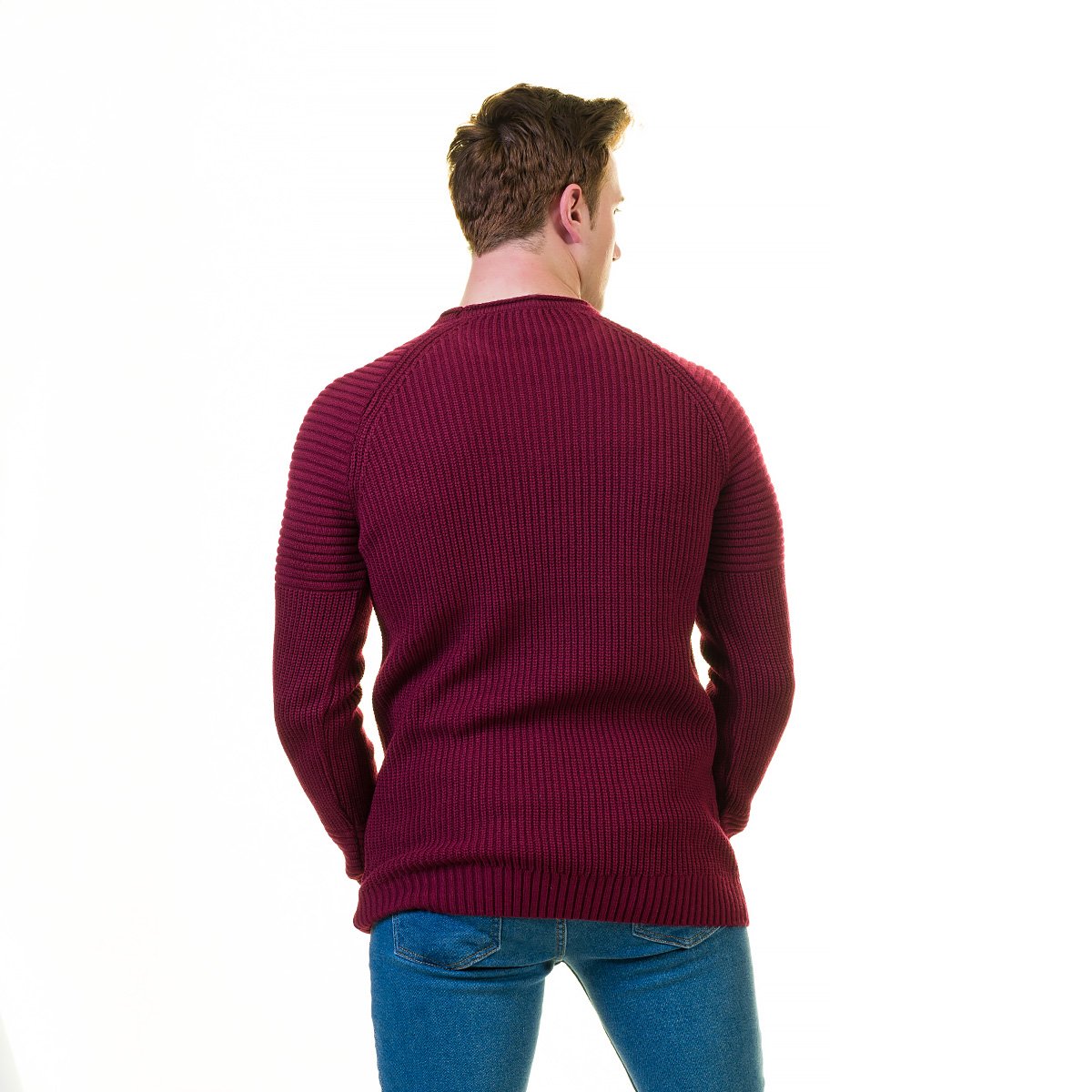 Solid maroon zippered sweater jacket made of luxury European wool, featuring a hoodie and long sleeves, perfect for warmth and style.