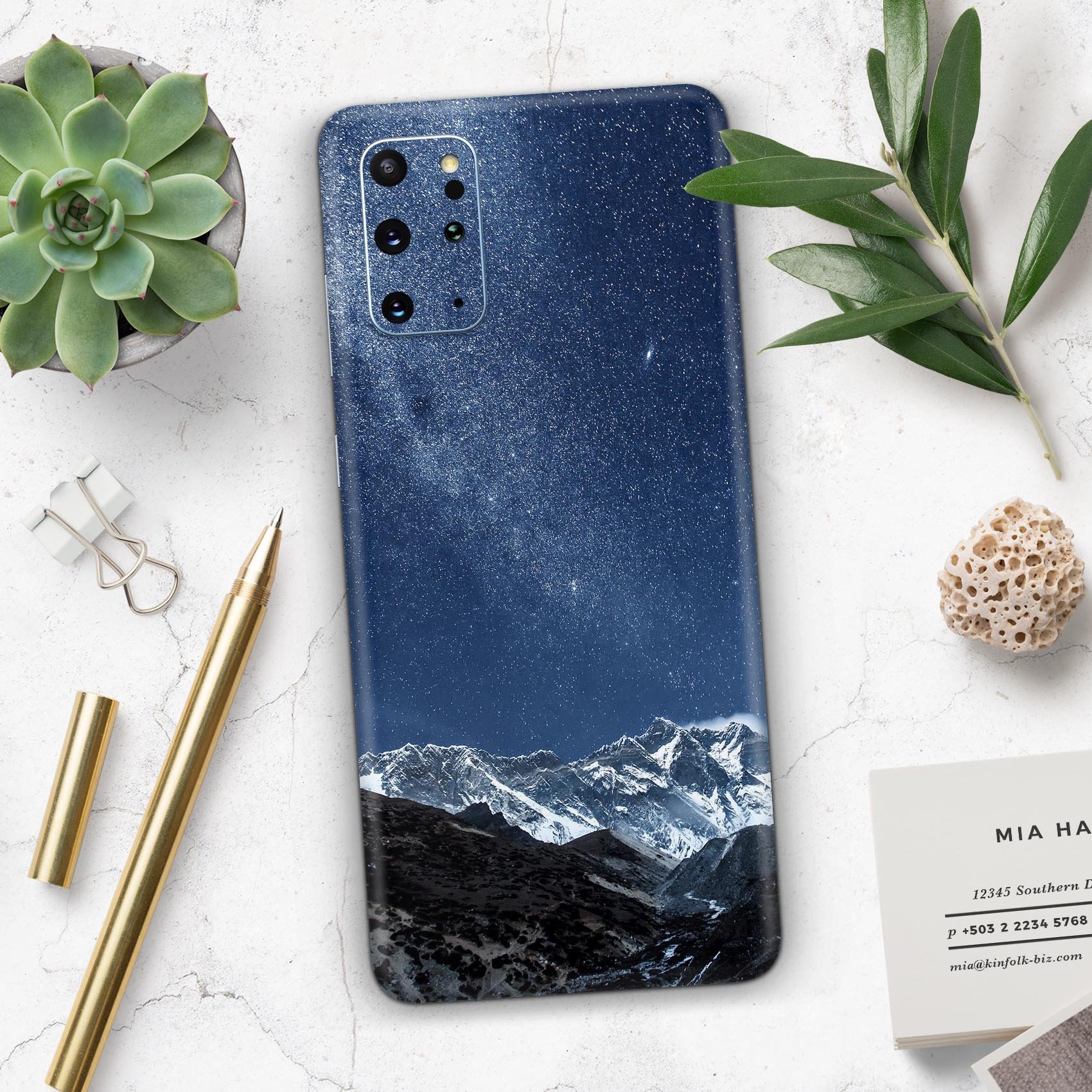 Starry Mountaintop Skin-Kit for Samsung Galaxy S20, showcasing its vibrant design and premium vinyl material.