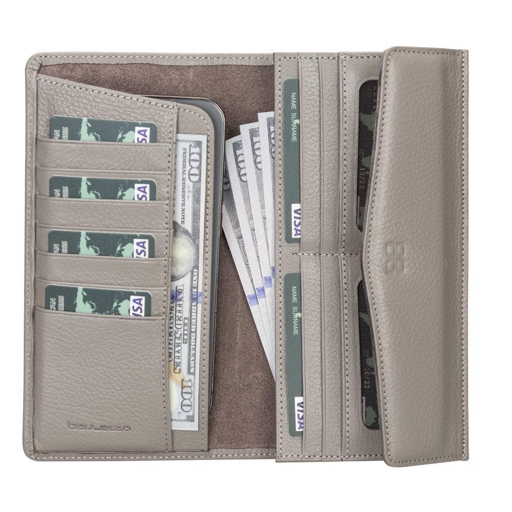 Vince Women's Leather Wallet in elegant design, showcasing genuine leather craftsmanship with card slots and banknote compartment.