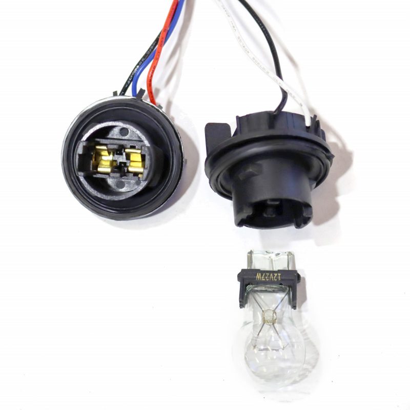 AlphaRex Wiring Adapter for 2018-2020 Ford F-150, designed for seamless taillight connection.