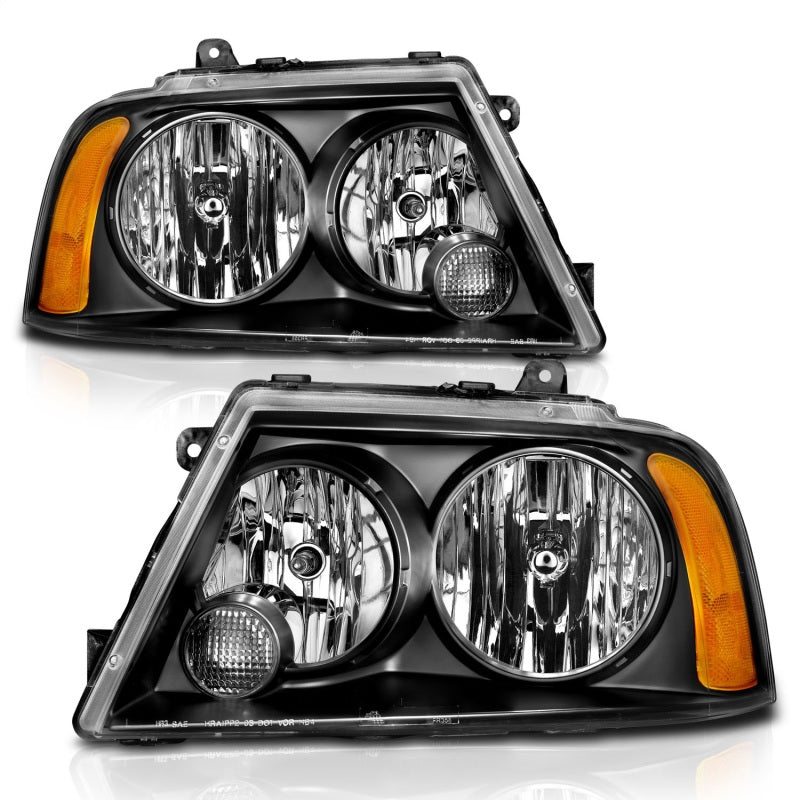 ANZO 2003-2006 Lincoln Navigator Crystal Headlights with black housing and clear lens, showcasing modern design and enhanced visibility.