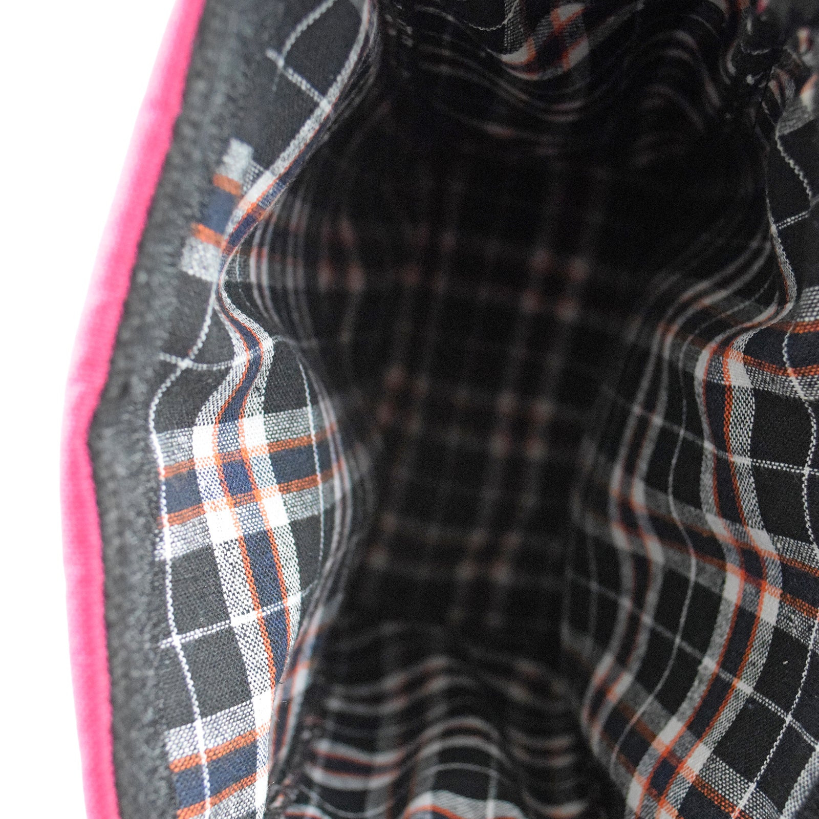 BURGANDY UTILITY Pouch Grab Bag with cushioned interior and adjustable straps, perfect for organizing small items.