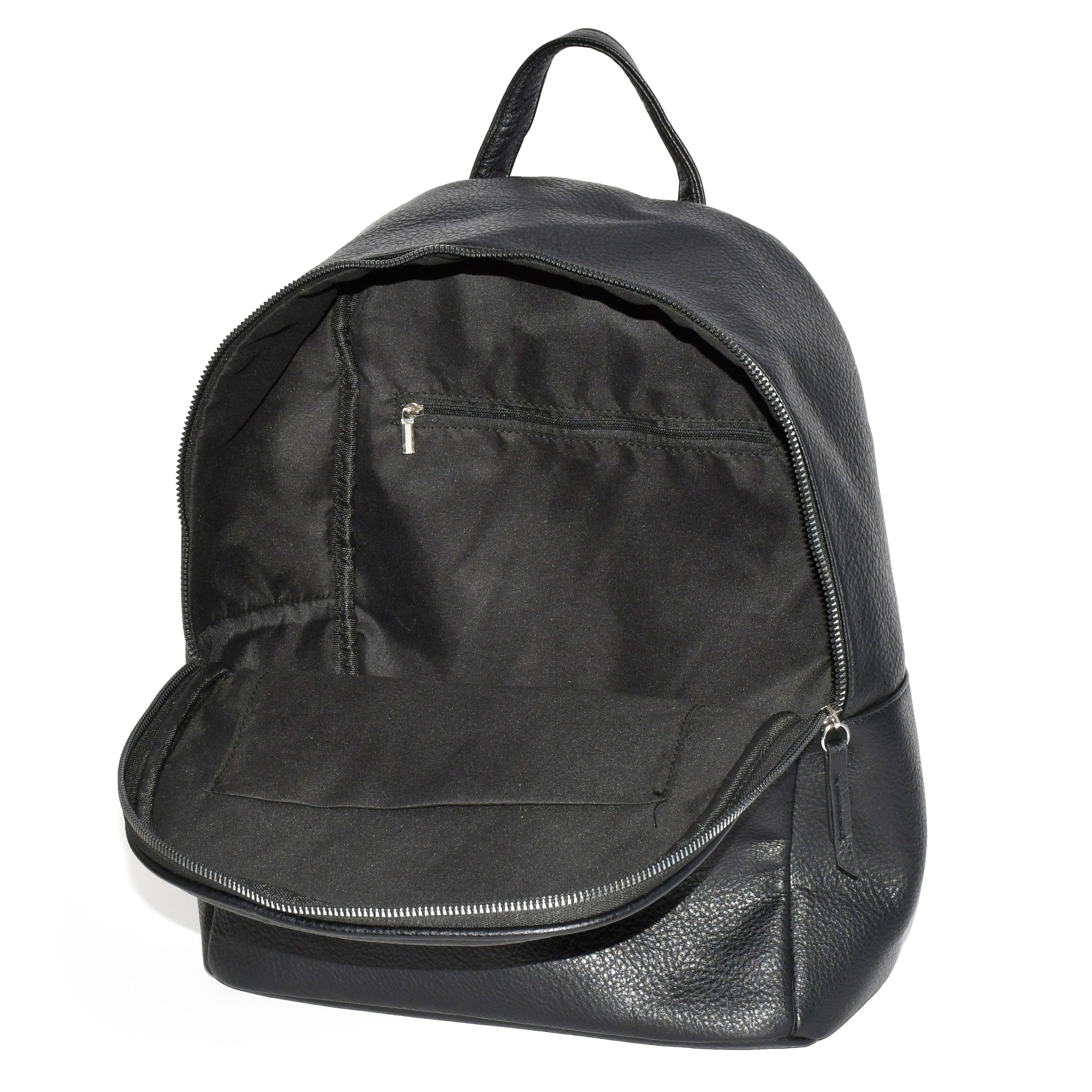 Stylish Nicci backpack made of soft pebble PU with a front zipper pocket and adjustable straps, perfect for daily use.