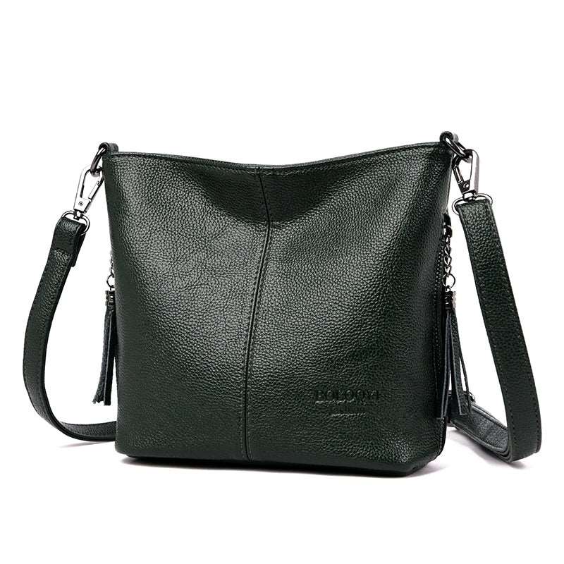 Lightweight shoulder bag made of high-quality leather with glossy finish and detachable hardware buckle.
