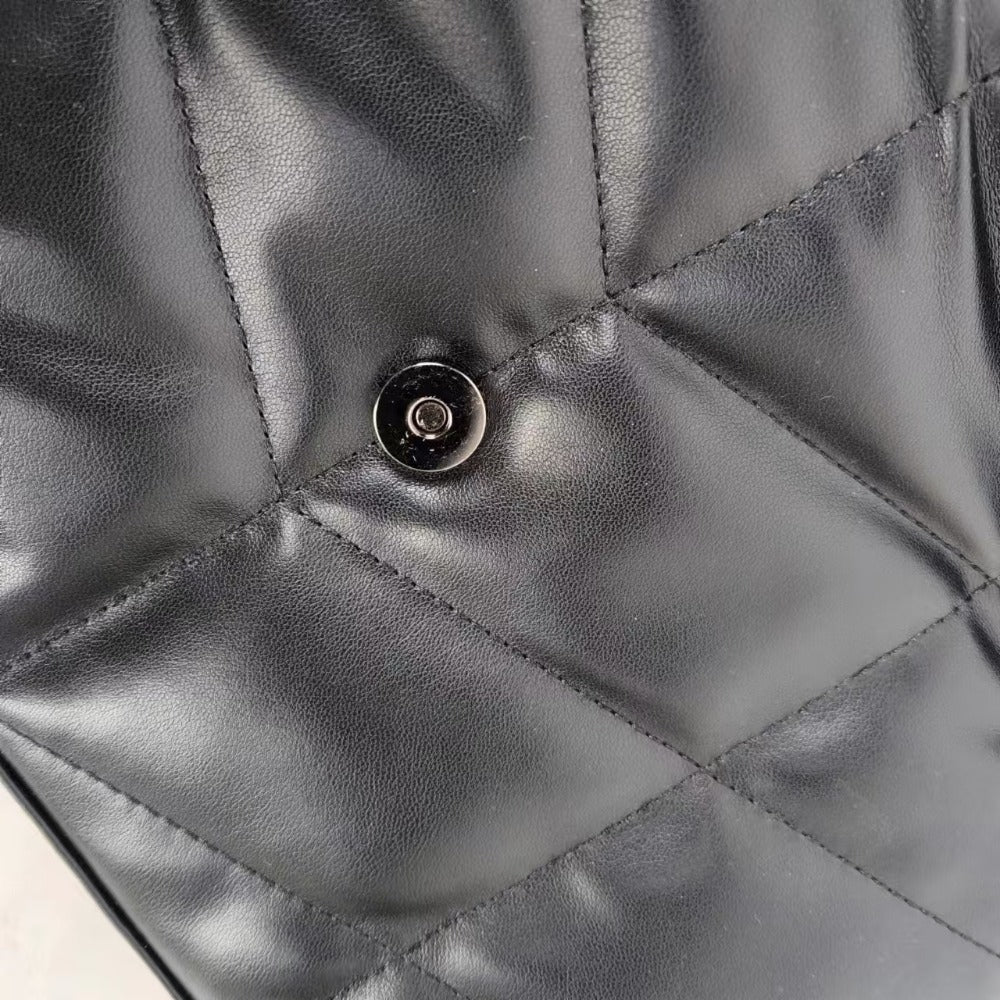 Stylish Puffer Shoulder Bag with chain strap and quilted design, perfect for women. Spacious and trendy crossbody purse.