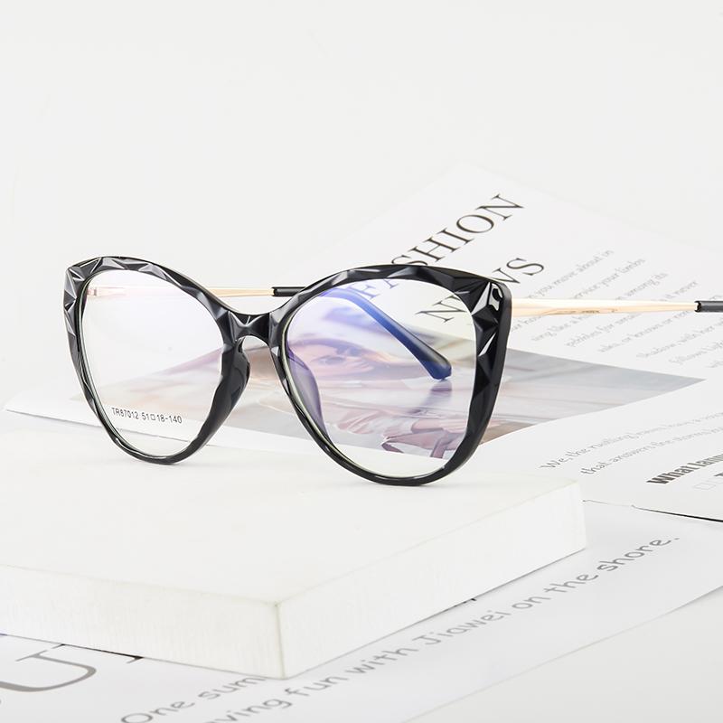 EP Anti-blue cat eye glasses with flat lenses, stylish design, and lightweight TR90 frame.