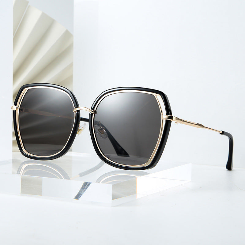 New Fashion Hollow Frame Street Fashion Sunglasses with irregular large frame design, available in multiple lens colors.