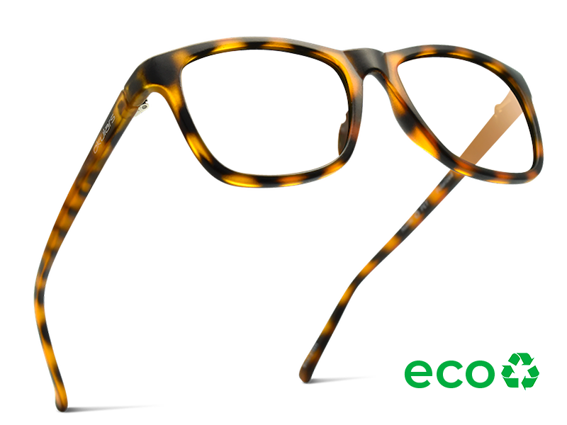 Okulars Eco Nordic Luce Blu - Sand glasses with a matte finish, displayed with a velvet case and cleaning cloth.