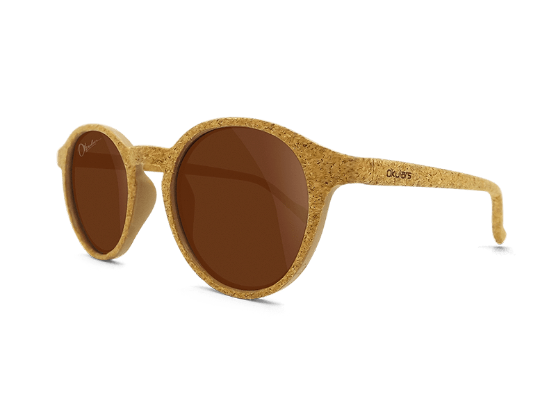 Okulars® Oak Sunset sunglasses in Marrone with natural cork frame and polarized lenses, displayed elegantly.