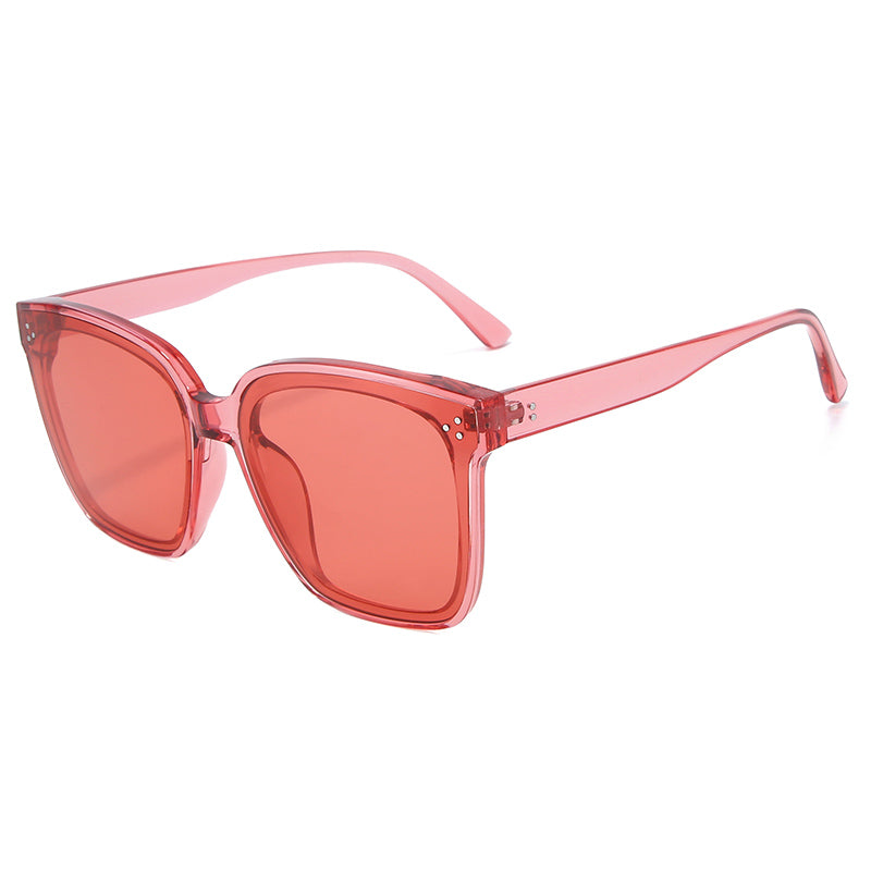 S2087 Classic Square Retro Vintage Flat Top Fashion Sunglasses with a stylish design and UV protection.