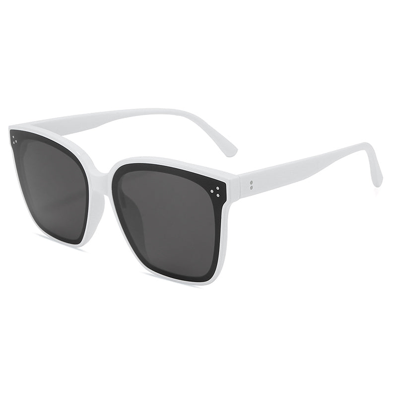 S2087 Classic Square Retro Vintage Flat Top Fashion Sunglasses with a stylish design and UV protection.