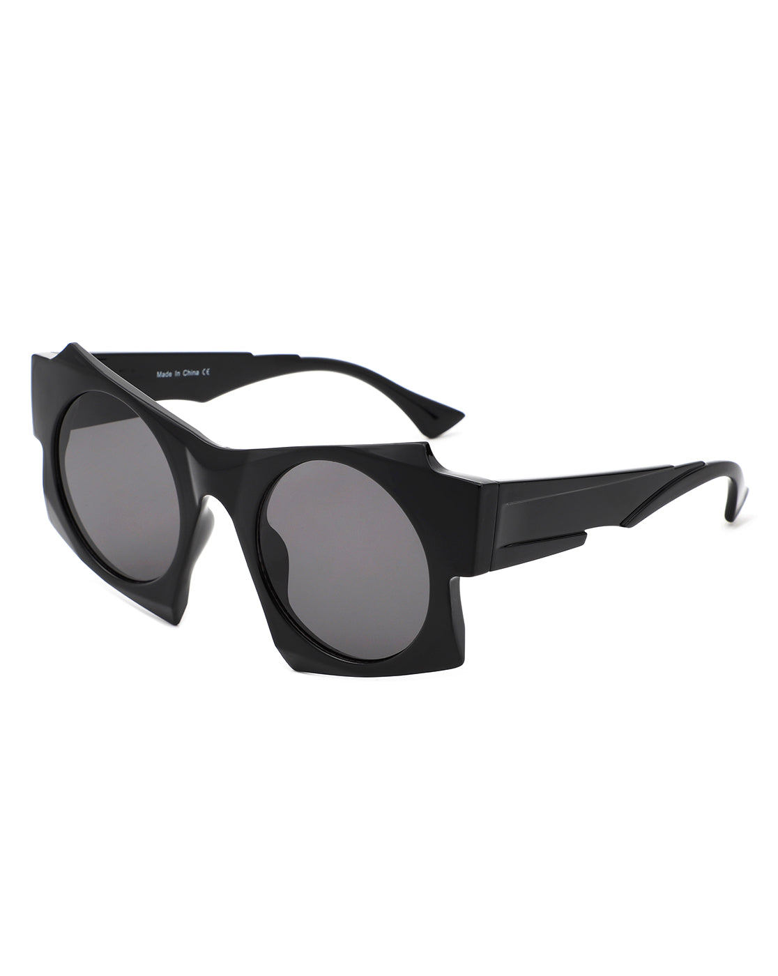 Tyren Geometric Oversized Square Sunglasses with stylish design and protective lenses, perfect for sun protection.