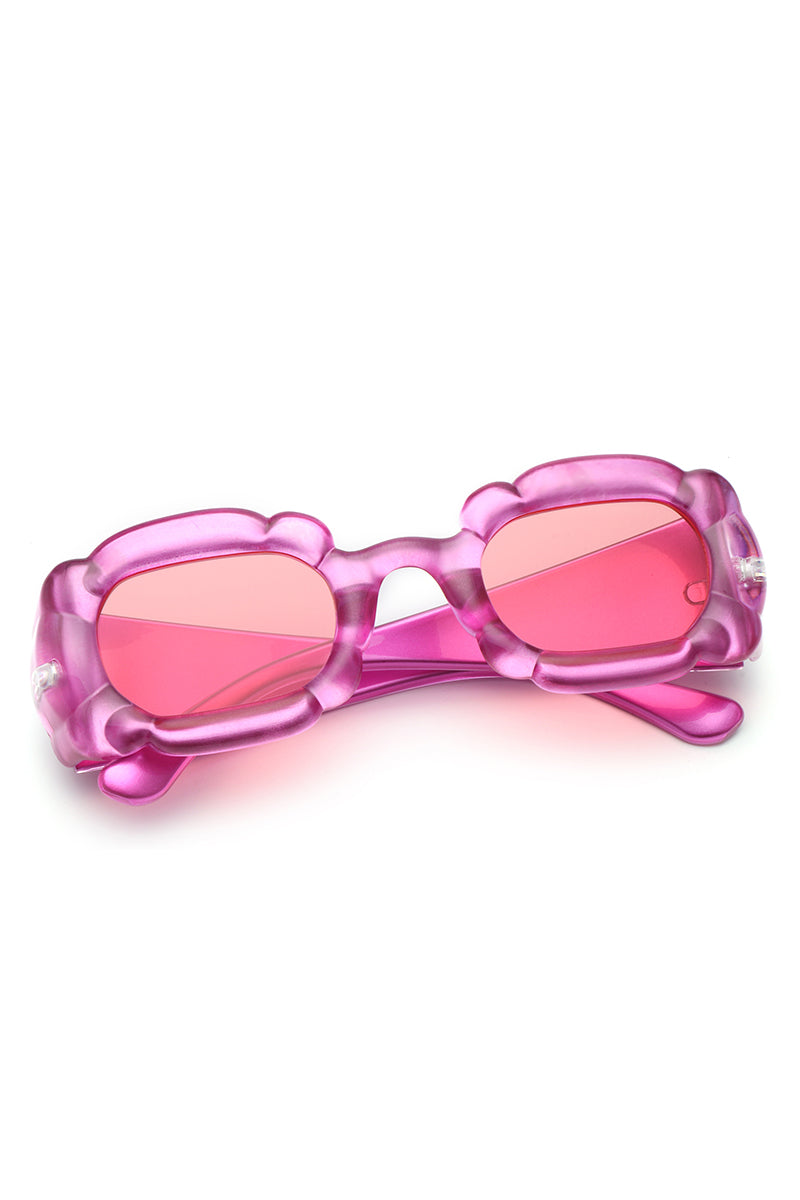 Cramilo Uplift Geometric Irregular Thick Frame Square Fashion Sunglasses with gradient mirrored lenses and stylish packaging.