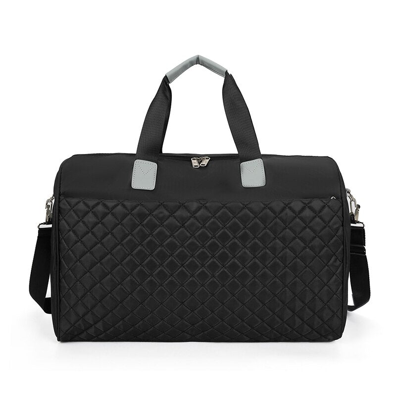 Foldable Shoulder Travel Bag for women, featuring a stylish diamond lattice pattern and spacious design, perfect for travel and daily use.