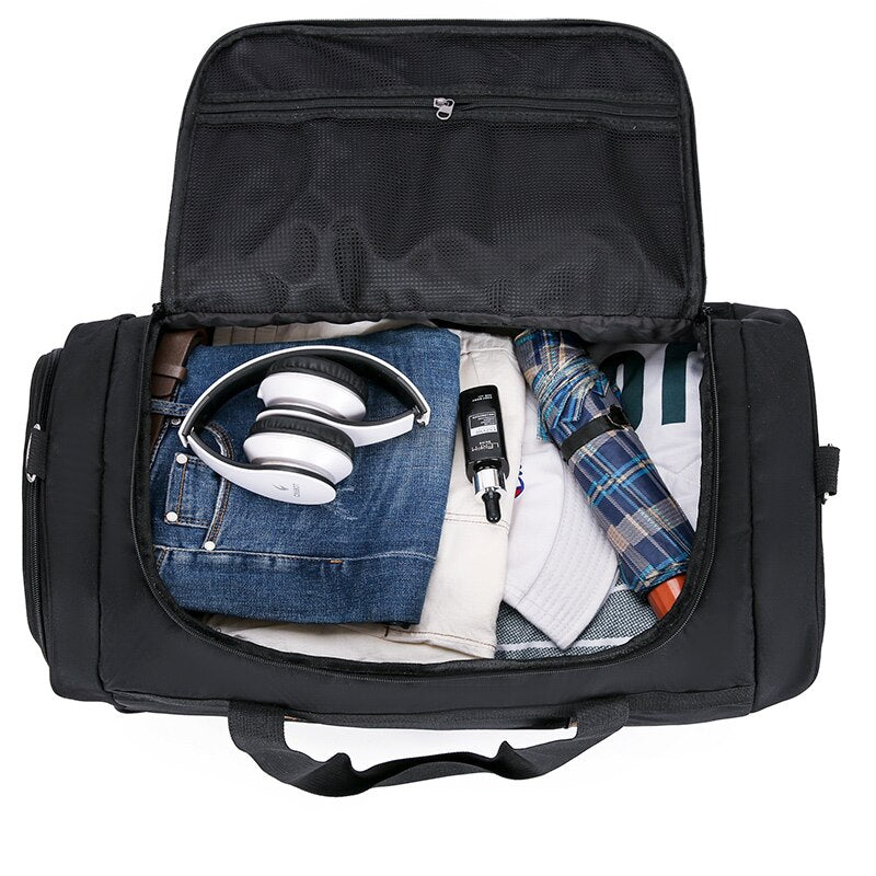 Oxford Cloth Waterproof Men Travel Bag in solid color, showcasing its large capacity and zipper closure, ideal for travel and business use.