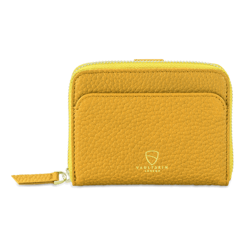 BELGRAVIA Zipper Wallet made of premium Italian leather with RFID protection, featuring a magnetic clasp and multiple card slots.