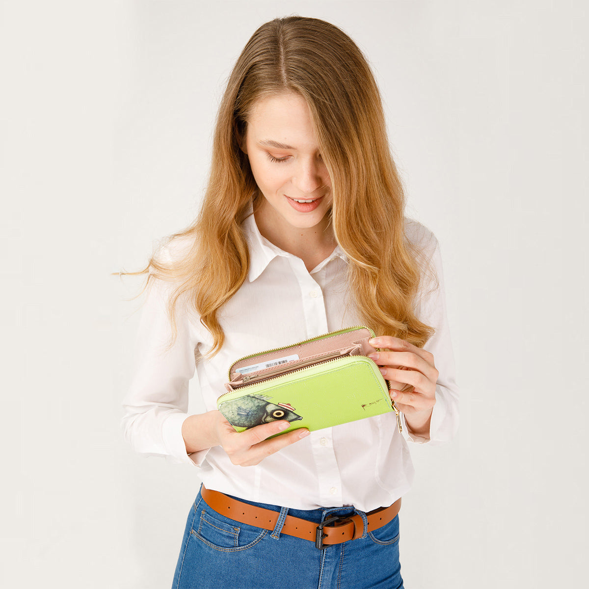 Biggdesign Pistacio Geldbörse für Damen aus PU-Leder mit Münzfach und 12 Kartenfächern, stilvolles und funktionales Design.