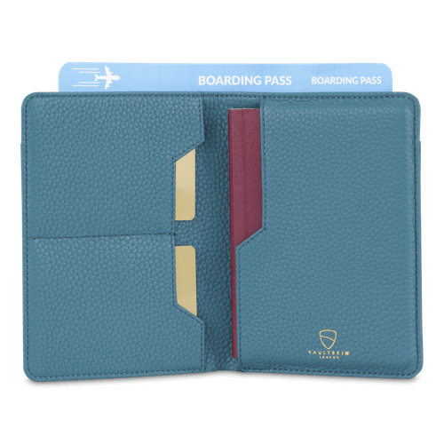 KENSINGTON Passport Wallet made of premium Italian leather, featuring RFID protection and multiple compartments for travel essentials.