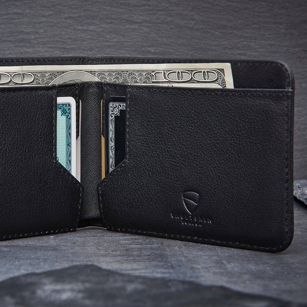 MANHATTAN ID Card Wallet made of top grain Italian leather with RFID protection and ID window.
