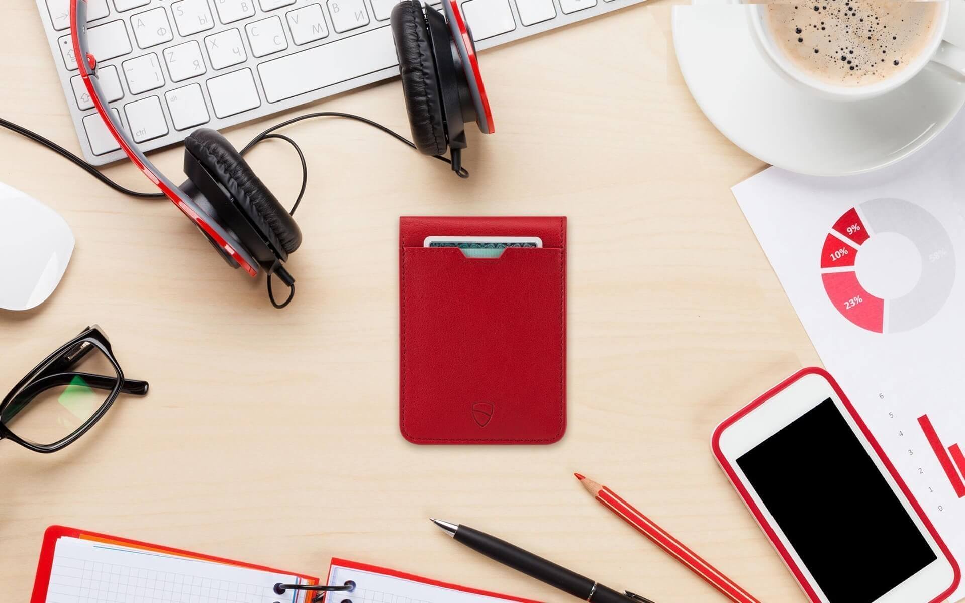 MANHATTAN ID Card Wallet made of top grain Italian leather with RFID protection and ID window.