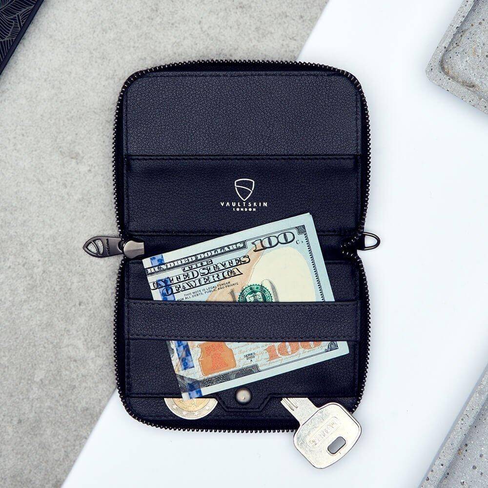 NOTTING HILL Zipper Wallet made from premium Italian leather, featuring a YKK zipper and RFID-blocking technology, available in multiple colors.
