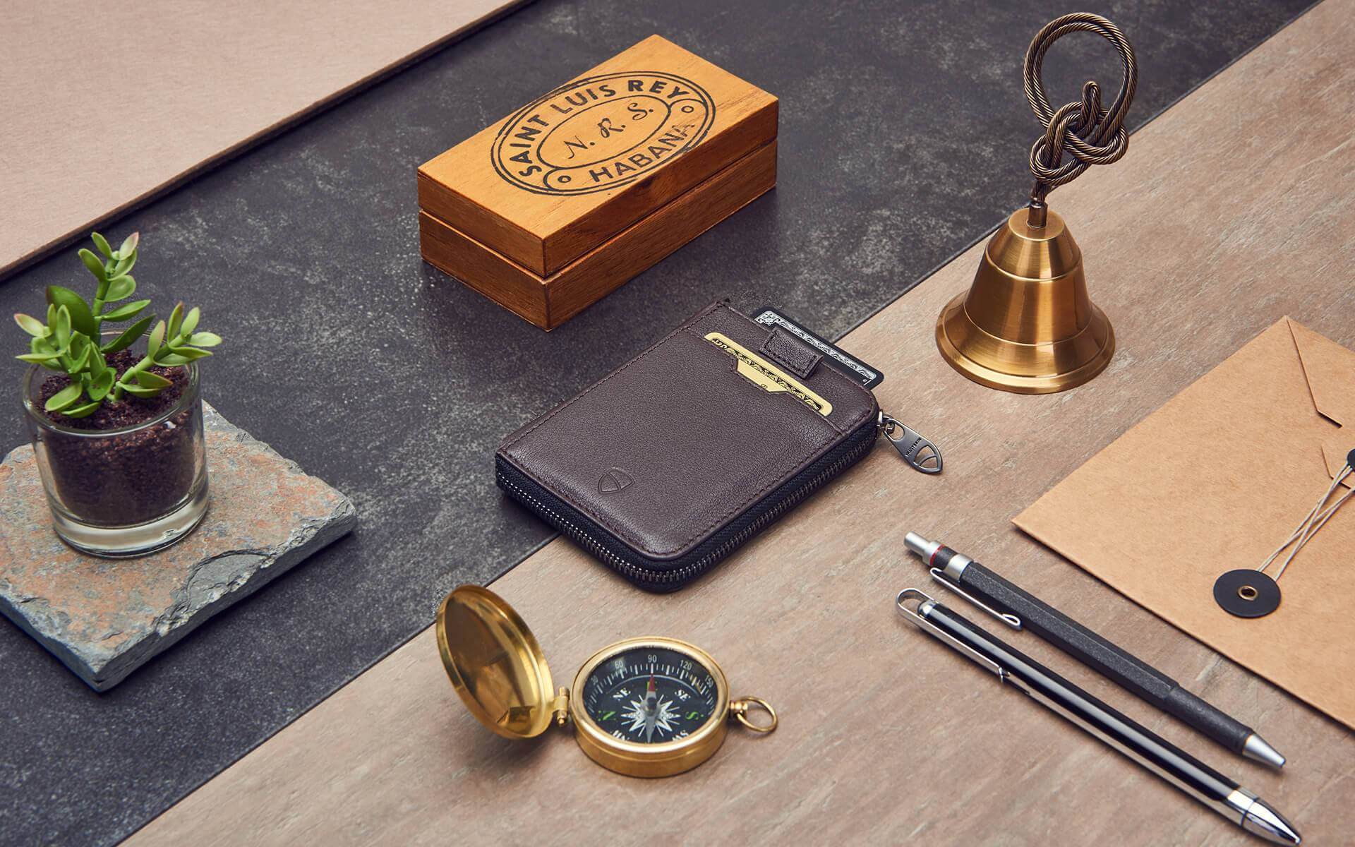 NOTTING HILL Zipper Wallet made from premium Italian leather, featuring a YKK zipper and RFID-blocking technology, available in multiple colors.