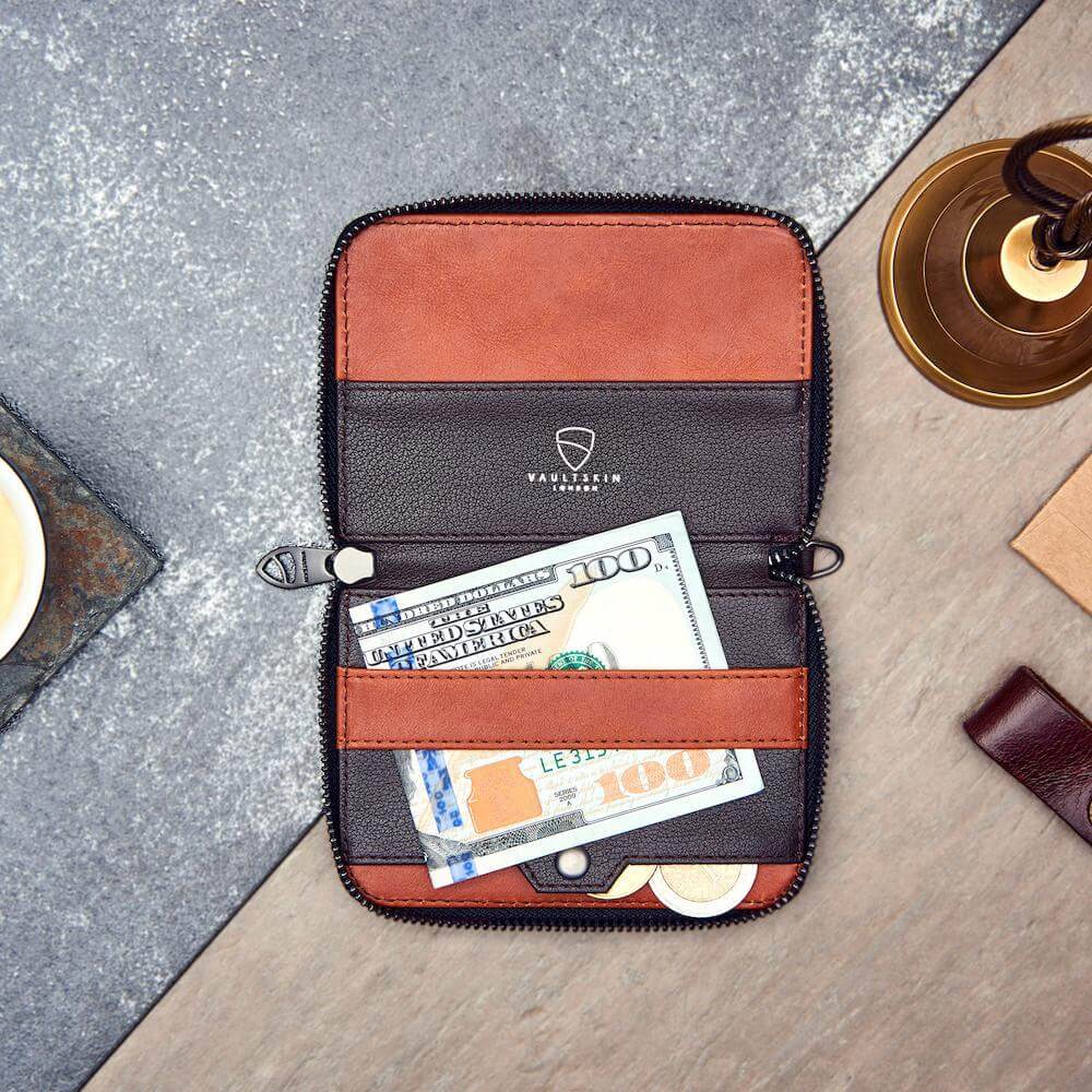 NOTTING HILL Zipper Wallet made from premium Italian leather, featuring a YKK zipper and RFID-blocking technology, available in multiple colors.