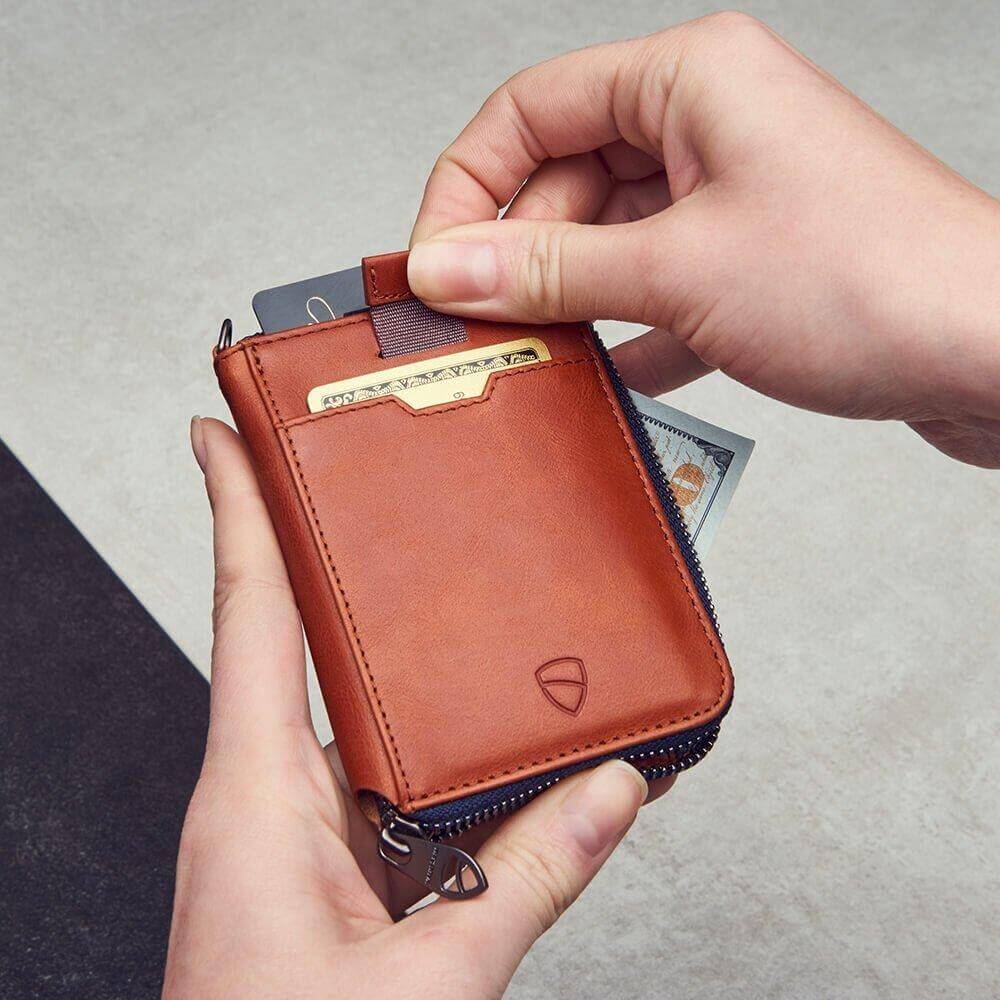 NOTTING HILL Zipper Wallet made from premium Italian leather, featuring a YKK zipper and RFID-blocking technology, available in multiple colors.