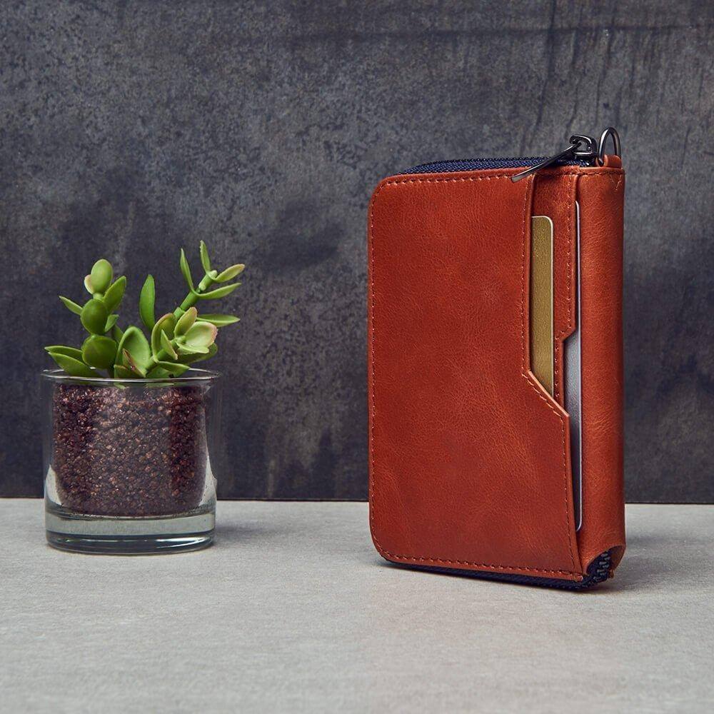 NOTTING HILL Zipper Wallet made from premium Italian leather, featuring a YKK zipper and RFID-blocking technology, available in multiple colors.